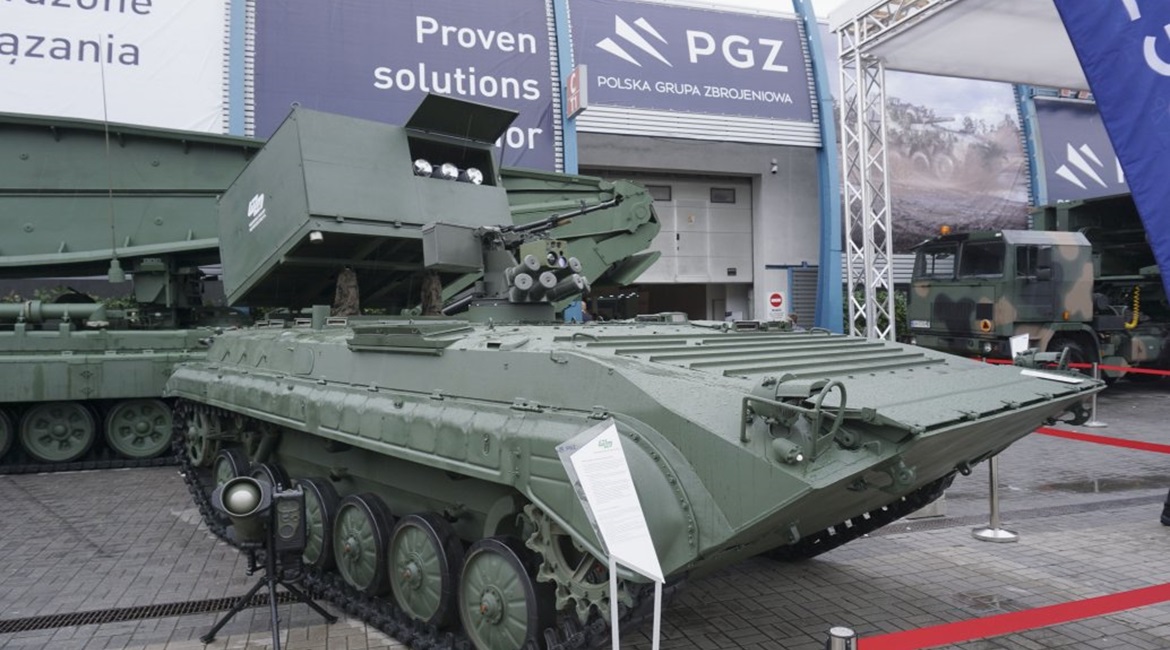 A missile carrier vehicle on the BWP-1 platform