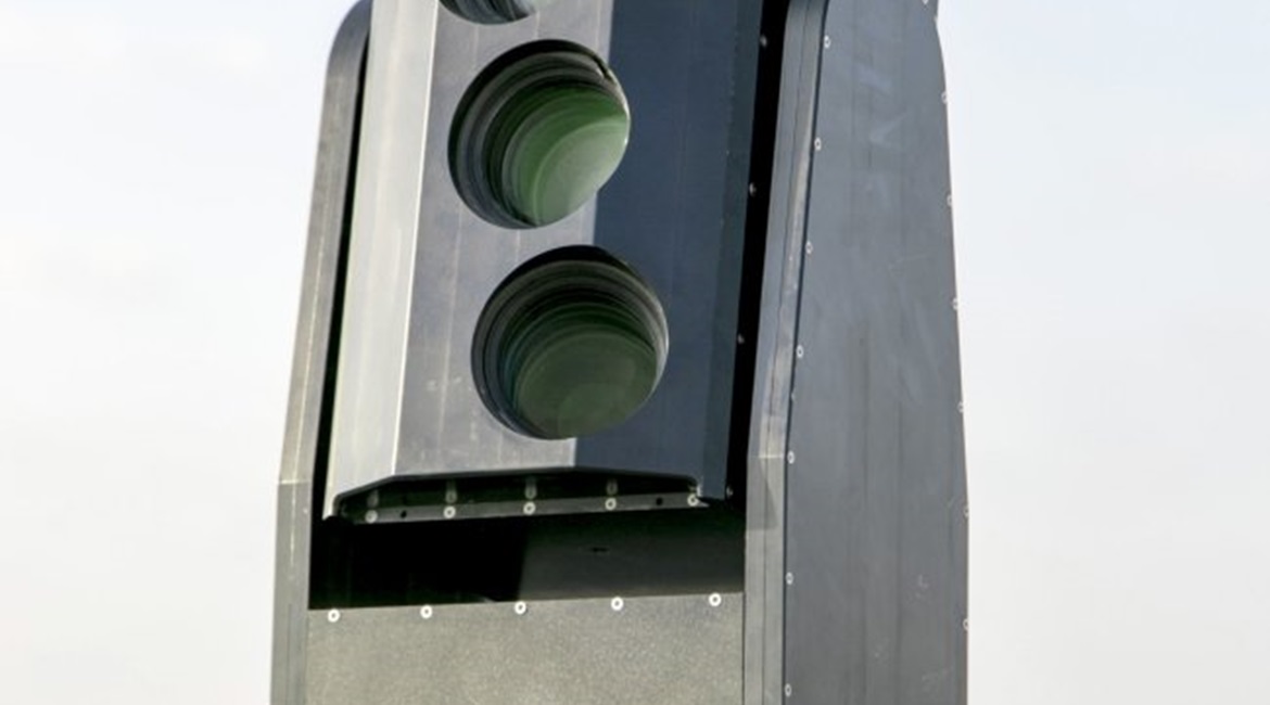 The POPSTAR sensor unit can be mounted on a tripod or a vehicle.