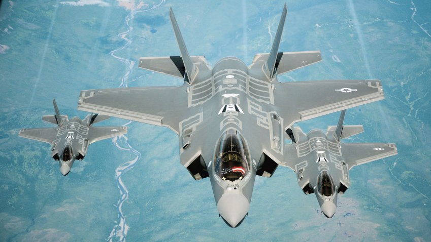 The USAF plans to use the F-35 with the future JSE to help better simulate and replicate advanced threat environments that cannot be simulated in a physical training space. (US Air Force)