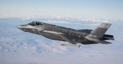 Delays developing the JSE forced the Pentagon to delay its F-35 FRP decision by 13 months.