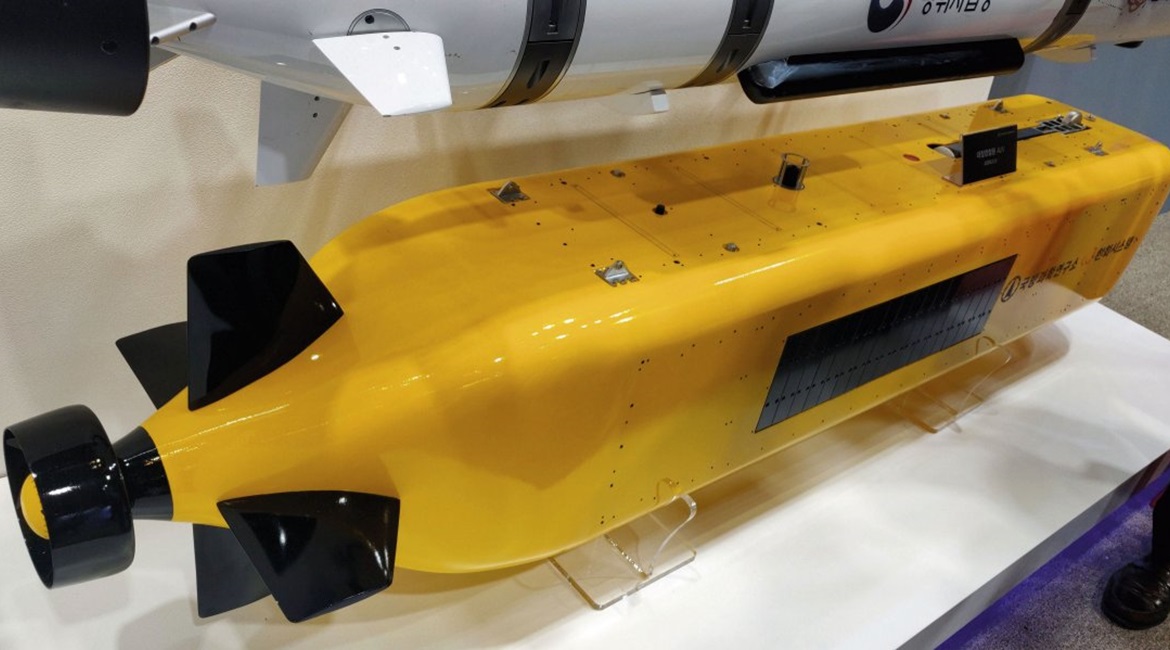 Hanwha's ASWUUV development was revealed at MADEX 2019 in Busan.