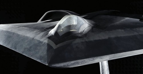 The LOUT had been in development since 2007 and was shown to reporters for the first time on 5 November.