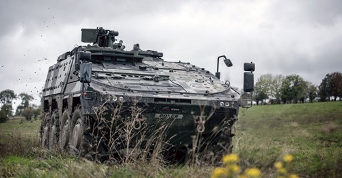 OCCAR and KMW signed a GBP2.8 billion contract on behalf of the UK for more than 500 Boxer 8×8 armoured vehicles on 4 November.