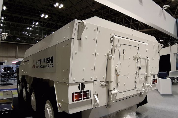 The APC demonstrator unveiled by MHI at DSEI Japan 2019 is powered by the company’s 4MA 4-cylinder diesel engine capable of generating more than 400 kW. (Gabriel Dominguez/ IHS Markit)