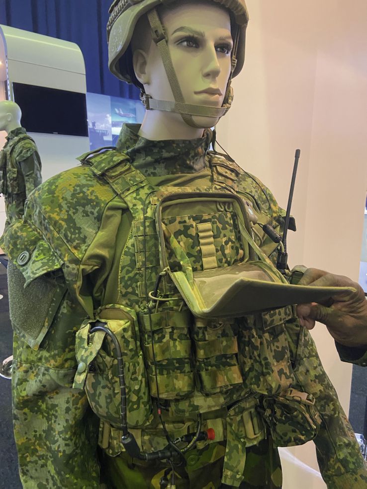The Netherlands MoD in November displayed the latest configurations of VOSS as well as NFP camouflage patterns for the army’s next-generation uniforms. (Andrew White)