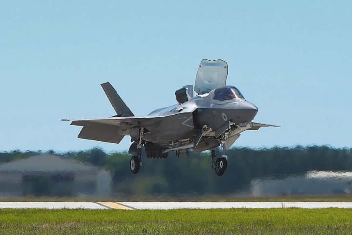 An F-35B aircraft operated by the UK Royal Air Force performs a vertical landing manoeuvre at Marine Corps Air Station Beaufort in South Carolina. Singapore has requested for four of these aircraft, with an option for up to eight more. (Jane’s/Kelvin Wong)