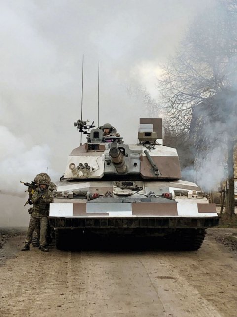 The Challenger 2 Streetfighter II concept, with the ATGM visible on the right of the turret. (Elbit Systems)