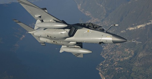 Azerbaijan is to buy an undisclosed number of Leonardo M-346 Master trainer and light attack aircraft, according to a 'declaration by agreement' signed on 20 February.