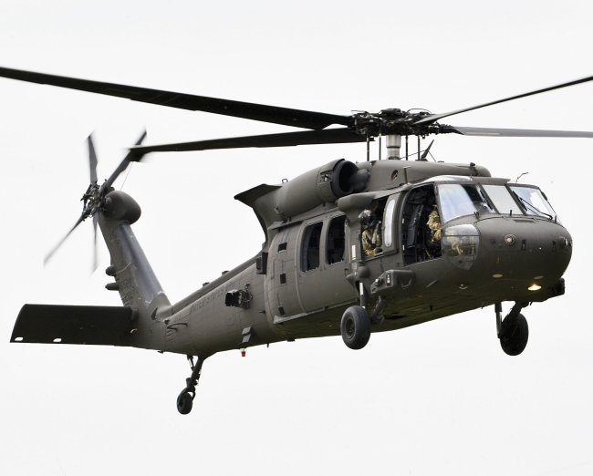 The US and Saudi Arabia are receiving USD3.8 billion worth of new Black Hawk helicopters under the MY9 contract awarded in 2017. A USD525.4 million modification to this contract adds a further 38 helicopters for the US Army and two for an unnamed international operator. (Jane’s/Patrick Allen)