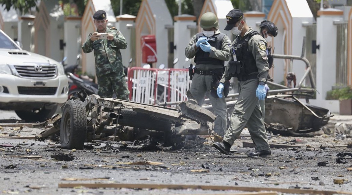 Post-blast inspection after double IED-attack in Yala, southern Thailand, on 17 March 2020.