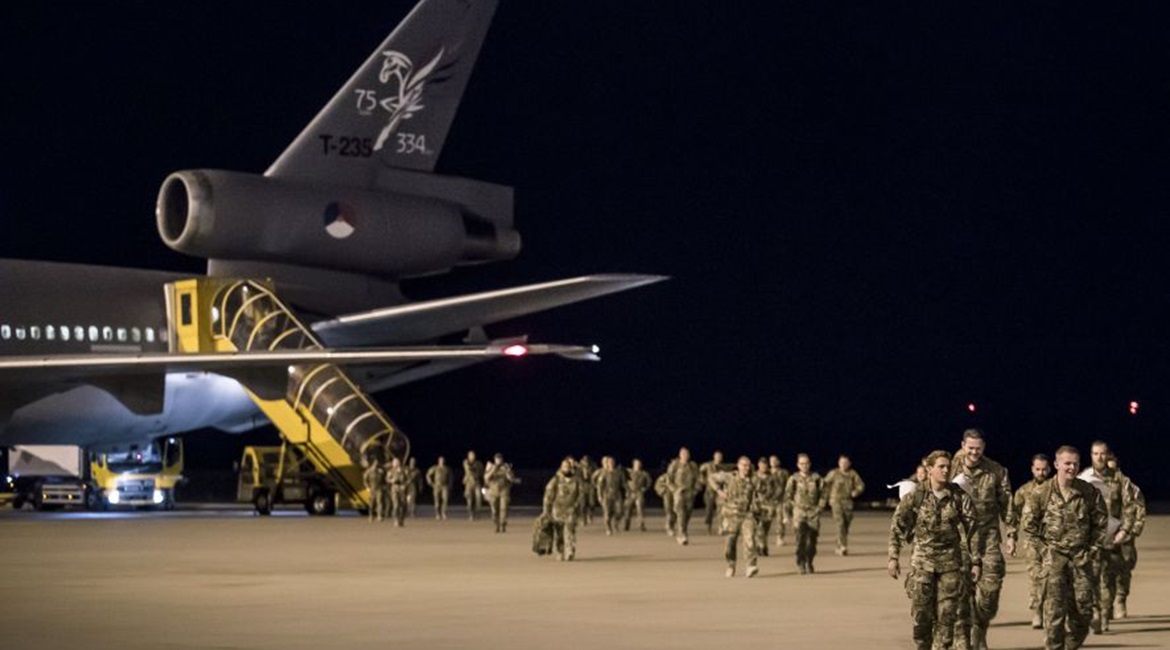 Dutch troops withdrawn from Afghanistan and Iraq arriving at Eindhoven airbase.