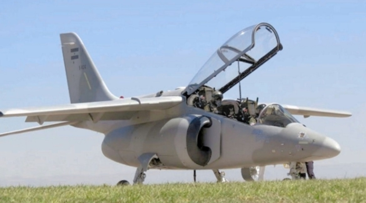 The FAA has now received six Pampa III aircraft that it will use for training and as a light fighter.
