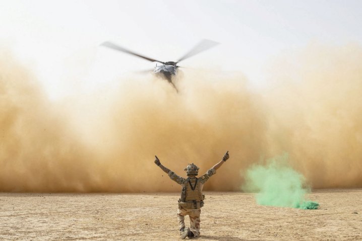 An NH90 helicopter lands to pick up soldiers during Operation ‘Monclar’ that French and Malian forces carried out in Mali’s Liptako region from 3-23 March. (Armée Française)