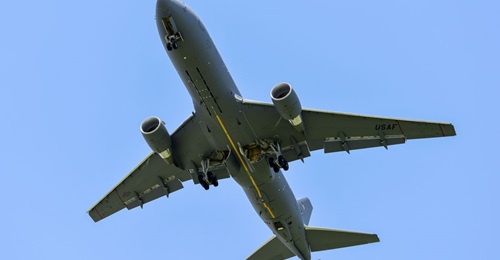 A KC-46A Pegasus prepares to land on 28 July 2019 at McConnell Air Force Base, Kansas. Boeing and the USAF reached an agreement on a revamp for the KC-46A's troublesome remote vision system (RVS).