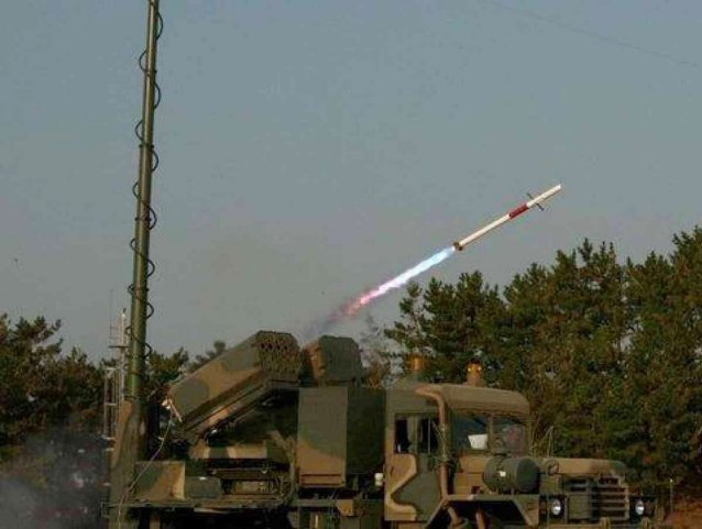 South Korea’s DAPA announced on 7 April that the locally developed Poniard guided rocket system has successfully completed the Pentagon’s Foreign Comparative Testing programme: a move that enables it to enter the US arms procurement market. (DAPA)