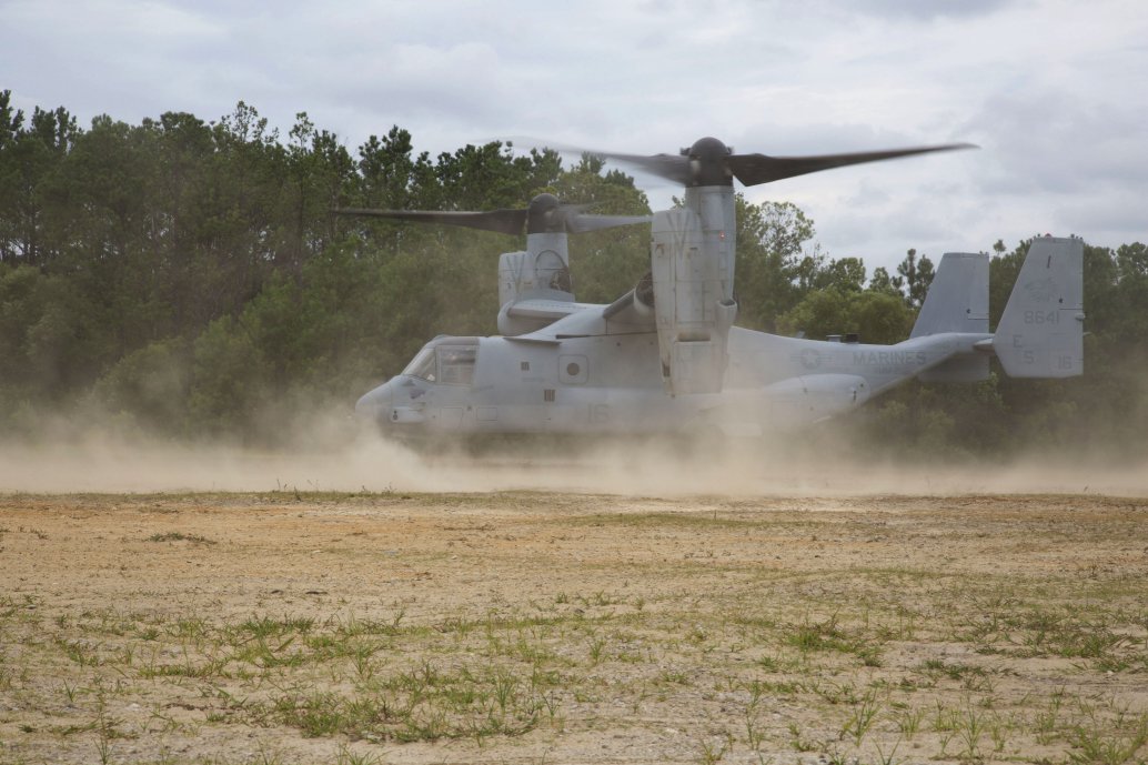 A V-22 Osprey with Marine Medium Tiltrotor Squadron 266 takes off on 24 July 2019 at Marine Corps Base Camp Lejeune in North Carolina. The V-22’s downwash can damage objects or injure people below. (US Marine Corps)