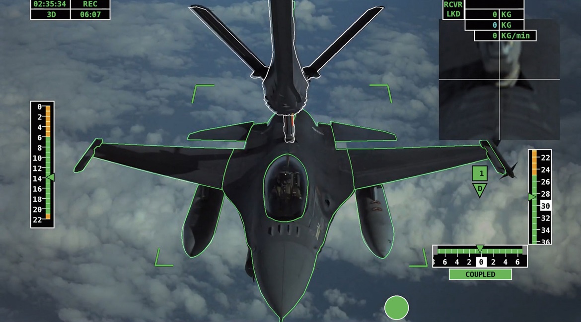 Airbus demonstrated its new automatic air-to-air refuelling (A3R) systems during a series of tests between an A330 MRTT tanker and an F-16 receiver earlier in the year.