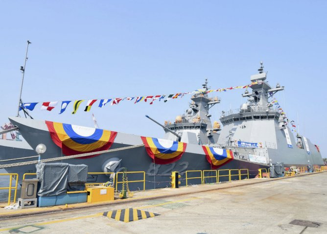 
        HHI launched Daegu (FFX-II)-class frigate
        Donghae
        in a ceremony held on 29 April at the company’s facilities in Ulsan, South Korea.
       (RoKN)