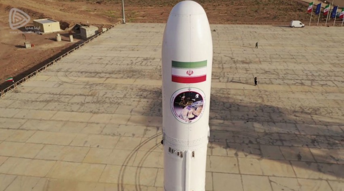 A still from footage of Iran's Noor-1 satellite launch on 22 April 2020 shows the Qased rocket had an image of what appeared to be a 6U CubeSat on it.