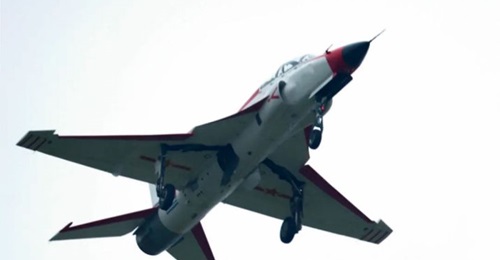 A new naval variant of GAIC's JL-9 AJT conducted its first flight on 12 May.