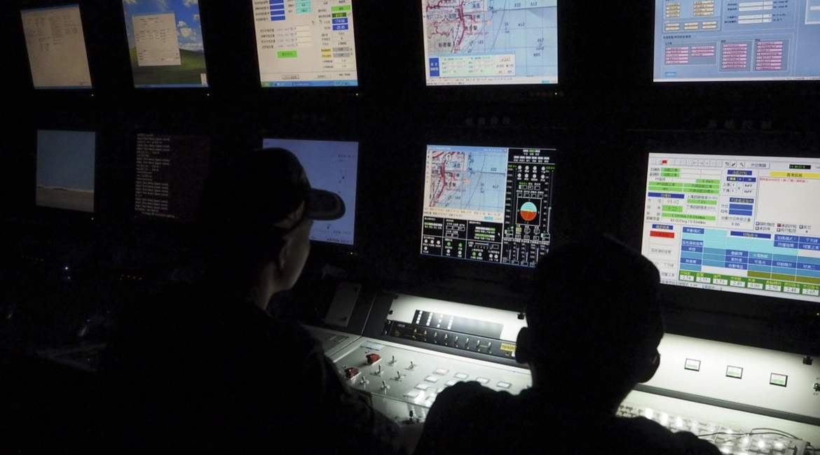 Albatross UAV operators observe simulated flight and mission payload data during a demonstration. The Taiwanese Ministry of National Defense has said it will ramp up training for these personnel to improve mission readiness and performance.