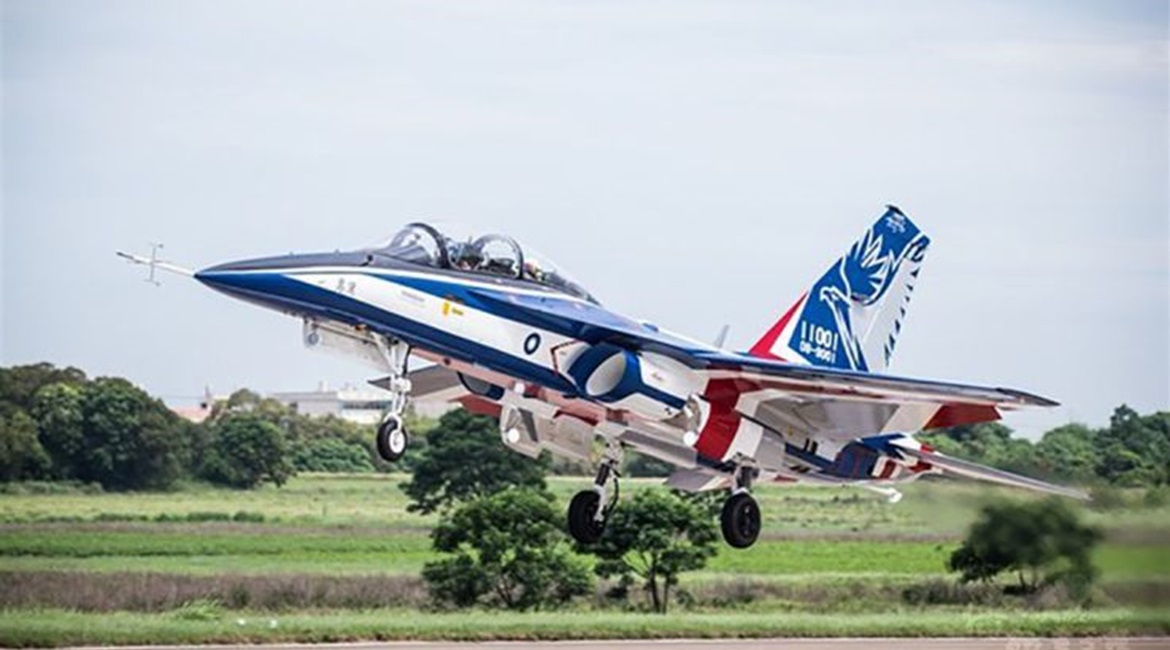 The Brave Eagle makes its maiden flight on 10 June. The RoCAF plans to buy 66 to replace its ageing AIDC AT-3 trainers by 2026, while a light fighter AT-5 variant is intended to replace the service's Northrop F-5E/F Tiger IIs.