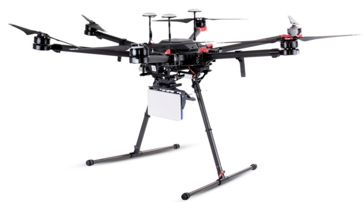 An Echodyne Echoflight air-to-air collision avoidance radar mounted on a DJI Matrice 600 UAV.