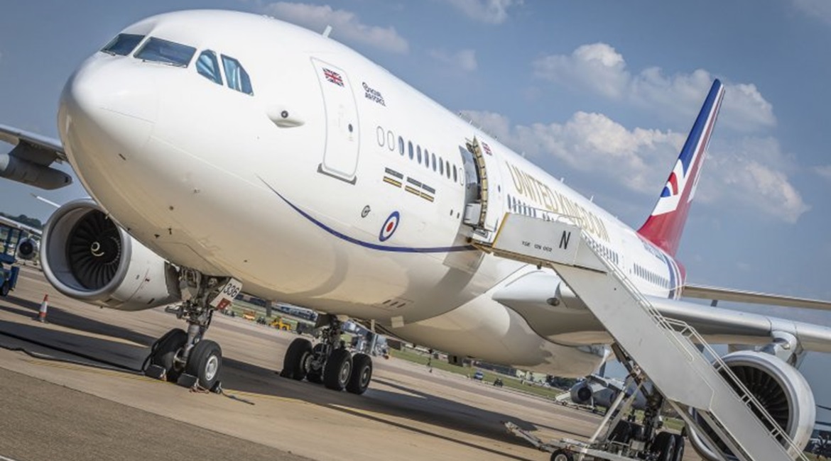 Seen on its public debut, Voyager ZZ336 has been bedecked in a bespoke livery for the VIP role, although ministers and military officials insist it will not affect the aircraft's operational role as a tanker-transport.