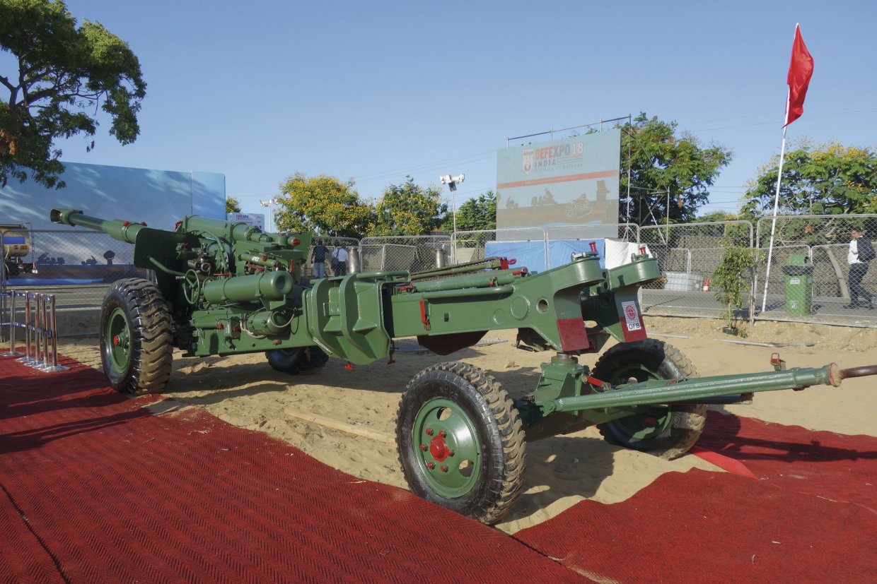 The Indian MoD has issued a tender in support of its bid to corporatise the state-owned Ordnance Factory Board. The enterprise specialises in developing and producing land systems such as this 155 mm/45 calibre Sharang towed gun. (Janes/Akshara Parakala)