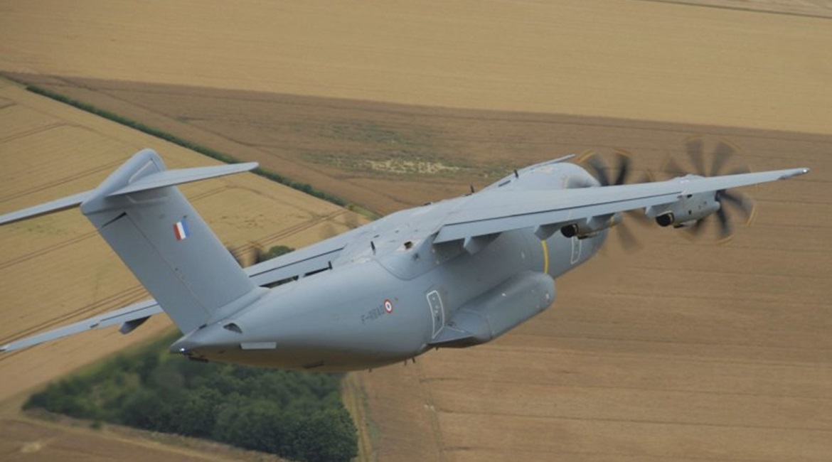 An A400M, photographed during the Bastille Day rehearsals in Orléans on 30 June, will fly over Paris on 14 July.