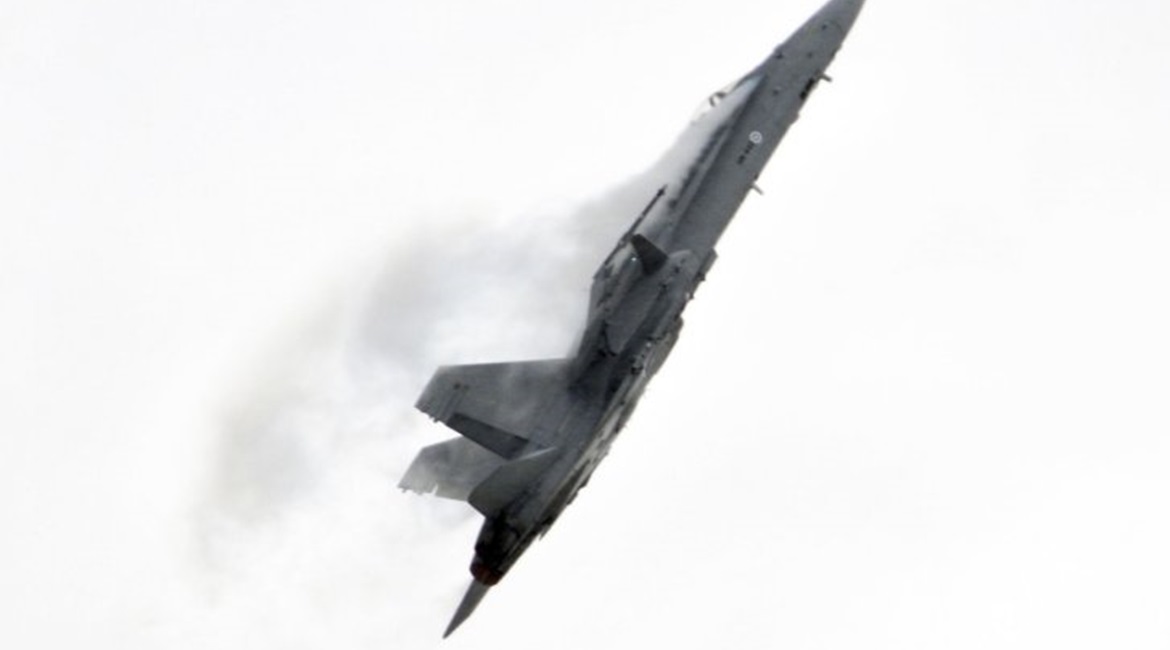 The issuance of requests for best-and-final offers to replace Finland's fleet of Boeing F/A-18C/D Hornet aircraft has been delayed to late 2020 or early 2021.