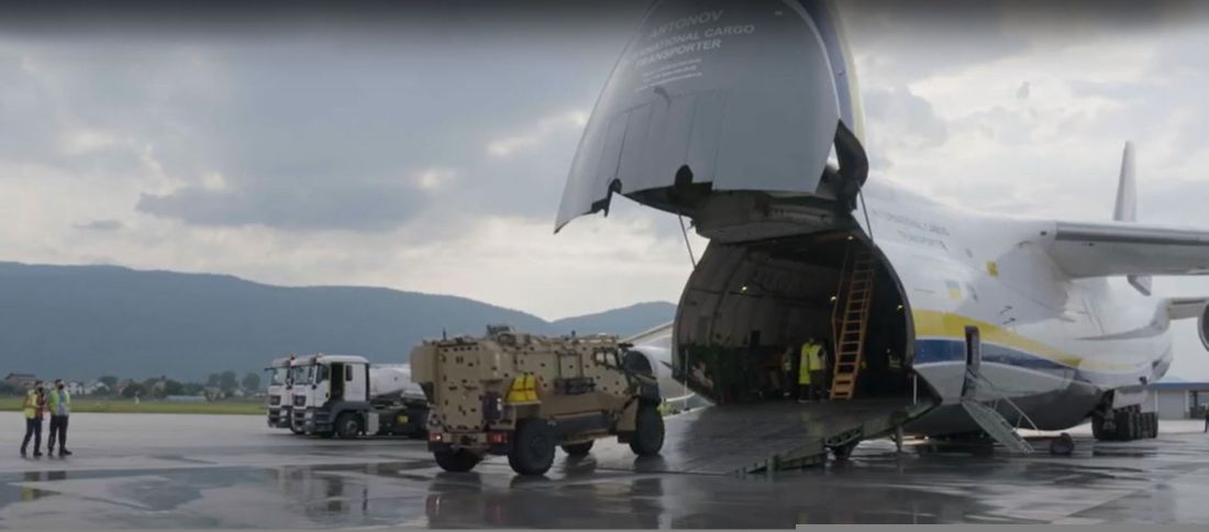 A chartered Ukrainian An-124 airlifter delivering British Army Foxhound armoured patrol vehicles to Sarajevo ahead of EUFOR’s exercise ’Quick Response 2020’. (EUFOR)