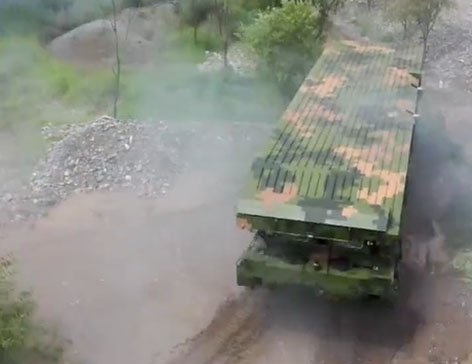 Chinese state-owned media have released video footage showing what appears to be a new tracked amphibious ferry and bridging system.