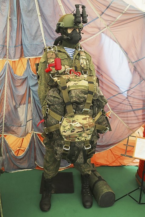 At Army 2020, Tekhnodinamika unveiled its Stayer high-altitude parachute system, destined for the Russia's VDV.