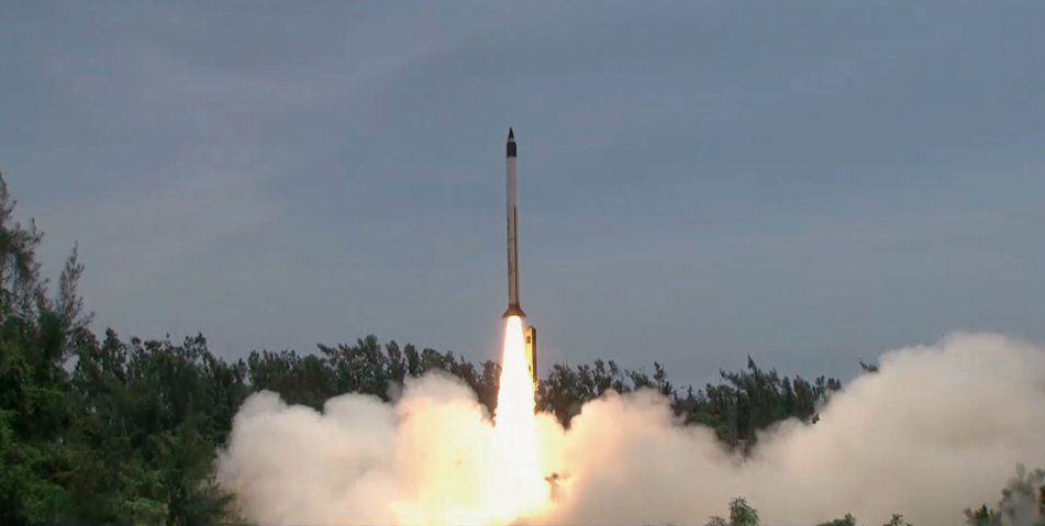 Taken to an altitude of 30 km using an Agni I short-range ballistic missile (seen here), the DRDO’s HSTDV was successfully flight-tested on 7 September. (DRDO)