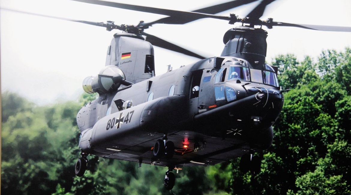 A Chinook helicopter mocked-up in Luftwaffe markings was displayed at the Berlin Airshow in 2018. Boeing is competing against Lockheed Martin Sikorsky-Rheinmetall for Germany's Schwerer Transporthubschrauber (STH) heavy-lift helicopter requirement.