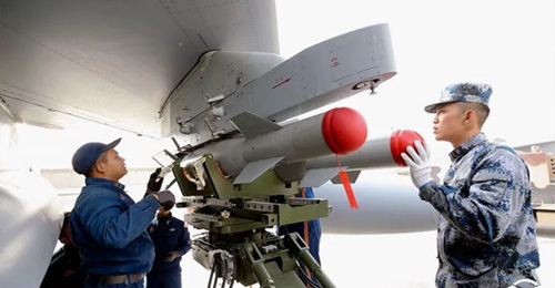 An image published on 17 September on the WeChat account of the Western Theatre Command of the PLAAF showing what appear to be two GB 100 precision-guided bombs being loaded onto a JH-7A fighter-bomber.