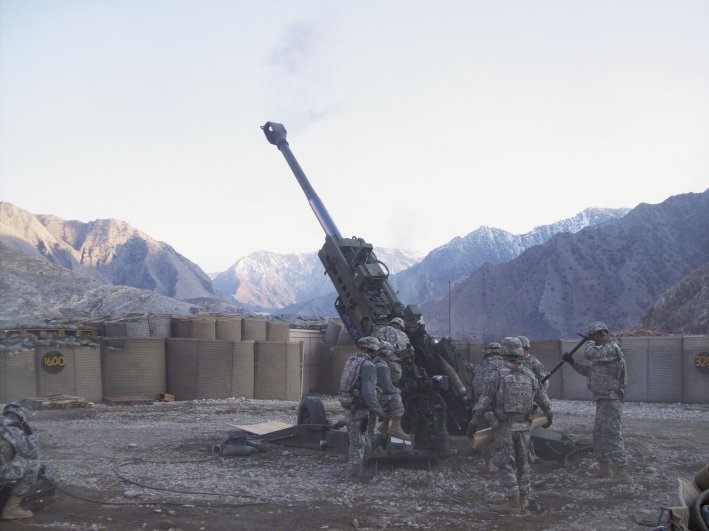 India has updated its defence procurement policy and related offsets requirements. Offset programmes currently under way in India include the local production of BAE Systems’ M777 lightweight howitzers (pictured). (BAE Systems)
