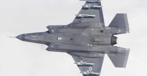 A US Air Force F-35A fitted with AIM-9X missiles on its external hardpoints. South Korea has been cleared to buy a further batch of missiles to equip its combat aircraft force, which also includes the F-35A.