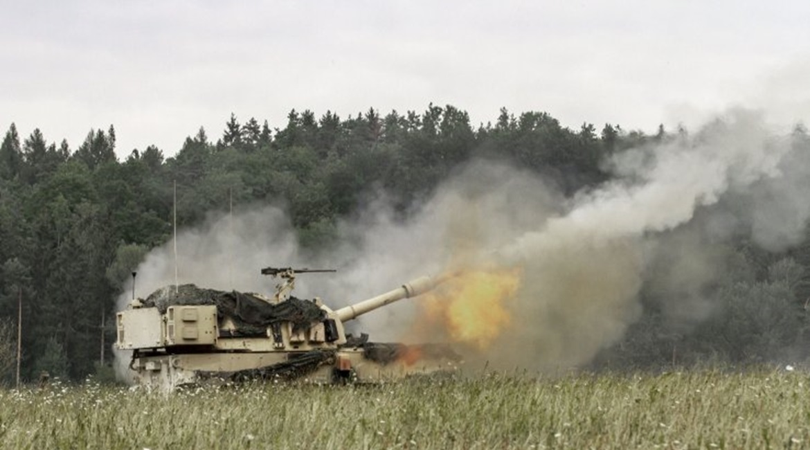 A US Army Paladin M109A7 self-propelled howitzer during a live fire exercise in Grafenwoehr, Germany, in August 2019. BAE Systems has made up one of two missed deliveries of the weapon after a Covid-19-related issue.
