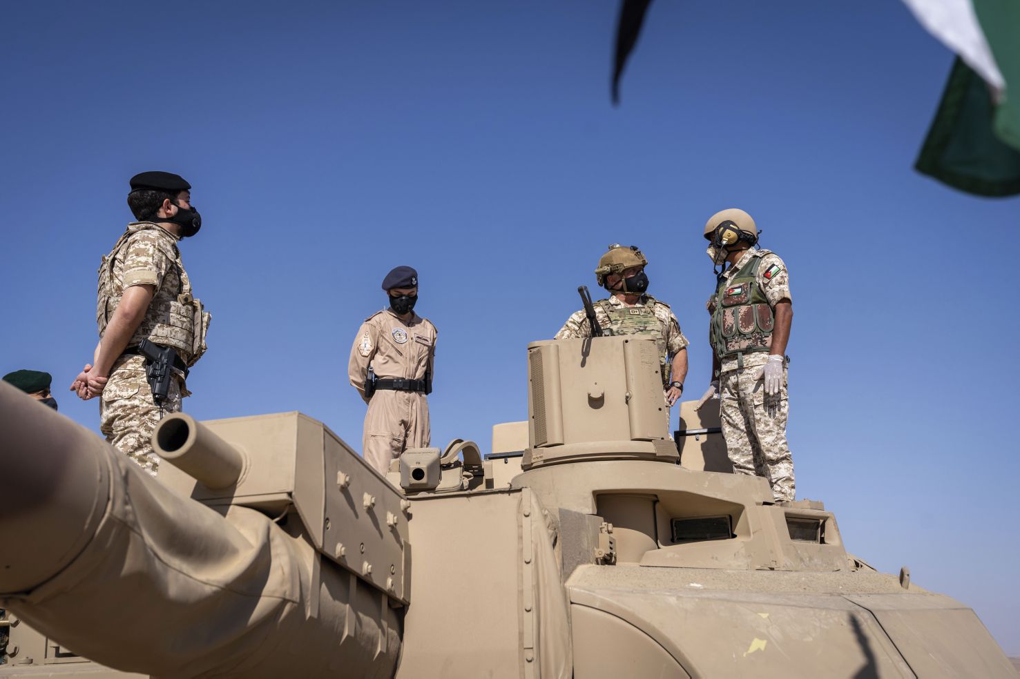 King Abdullah II (centre with helmet), Prince Hussein (left), and Princess Salma (between the two) inspect a Leclerc tank during Exercise ‘Salah al-Din Fortress’. (Royal Hashemite Court)