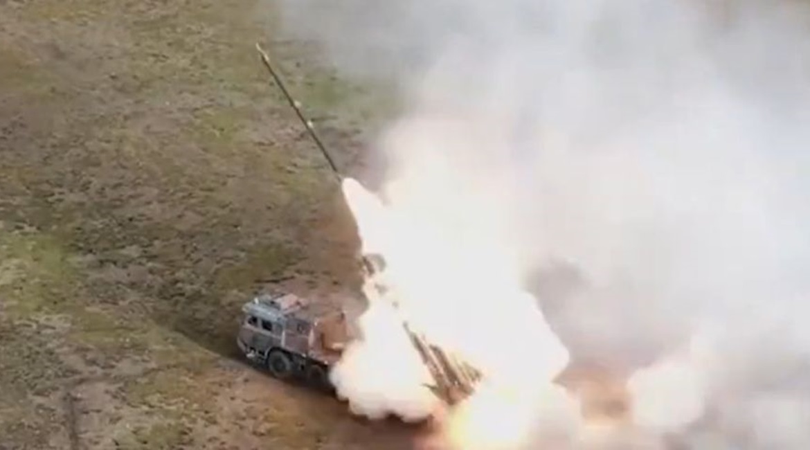Weihutang reported on 20 October that the PHL-03 MRL now features a “higher level of information and intelligence”: a possible indication that it has been fitted with an improved fire-control suite.