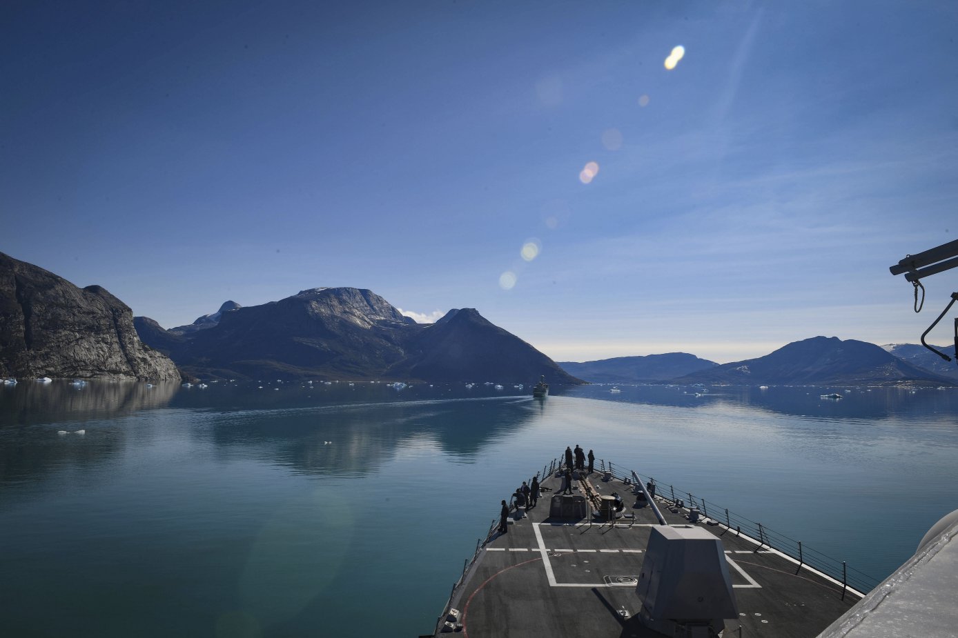 
        Royal Danish Navy Thetis-class frigate HDMS 
        Triton
         (F358) transits Godthab Fjord in August 2020 during Canadian Operation ‘Nanook’, which included participation from Danish, French, and USCG forces to enhance Arctic capabilities.
       (USN)