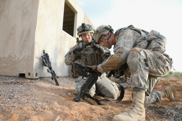 US Army soldiers conduct networked ground operations during field exercises for the Integrated Tactical Network (ITN).  (US Army )