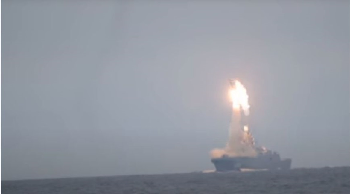 Russian Ministry of Defence footage, originally released on 7 October 2020 and widely recirculated online, shows the missile sequence of the reported test of a 3M-22 Tsirkon hypersonic anti-ship missile by the Project 22350 
        
        -...