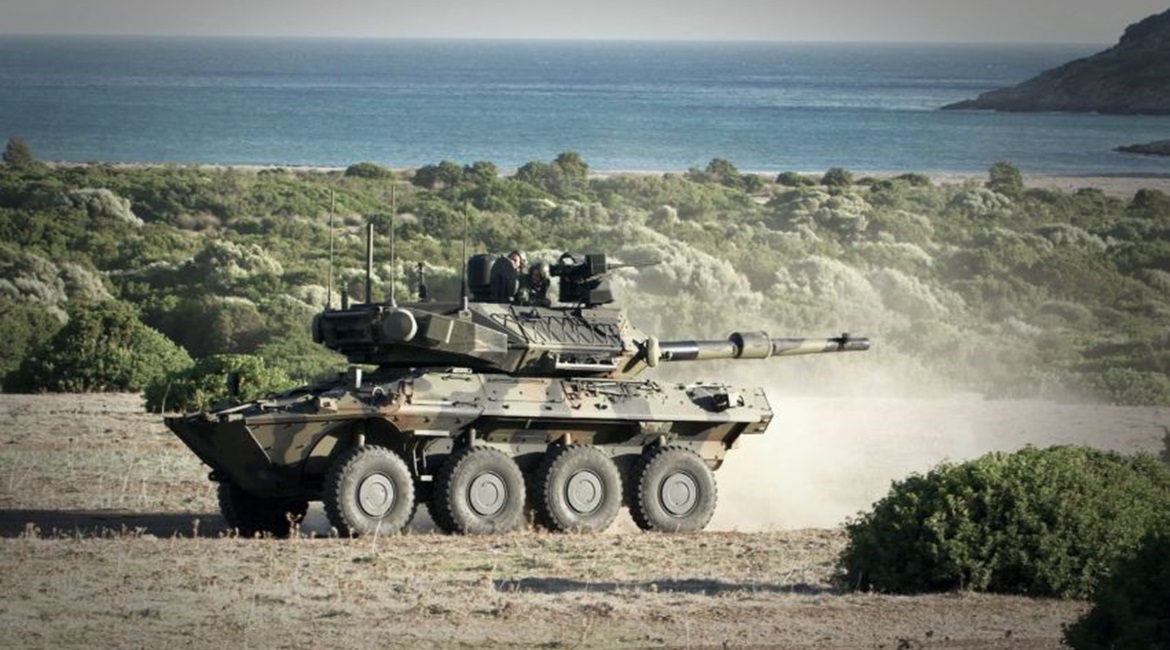 A Centauro II 8x8 MGS shown during Italian Army verification trials, its turret traversed to the rear.