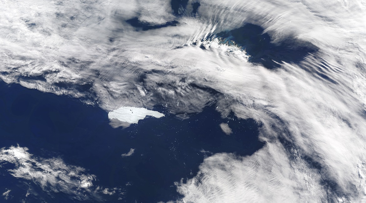 Iceberg A-68A near South Georgia Island in the southern Atlantic Ocean. The approximately 526 km
        
        iceberg calved from the Larsen C Ice Shelf in Antarctic Peninsula in 2017 and is being monitored by Europe's Sentinel-1 satellite...