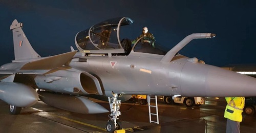One of the three Dassault Rafale multirole fighters for the IAF that arrived in India on 27 January.
