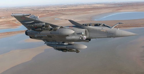 France is to order 12 Rafale F3R combat aircraft in February to replace 12 older versions sold to Greece.