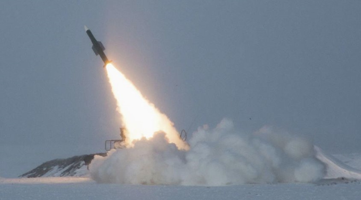 A Buk-M2E system being test-fired. Kazakhstan announced on 1 February that it has taken delivery of a battalion set of the Russian-made self-propelled air-defence system, which is expected to soon enter service with the KADF.